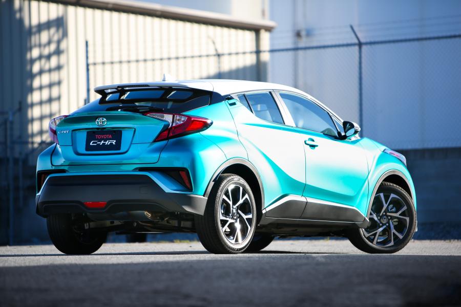  Toyota C-HR R-Code 2017 года  (NA) (фото 23 из 29)